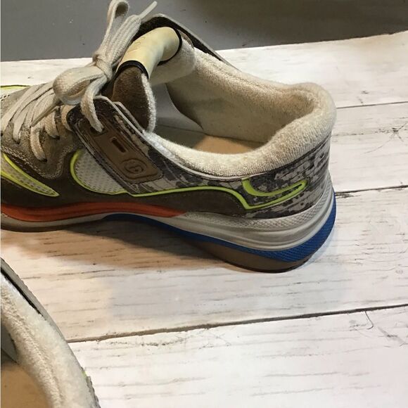 "Gucci Ultrapace Sneakers - Men's Size 7- Rare Design" - Picture 4 of 10